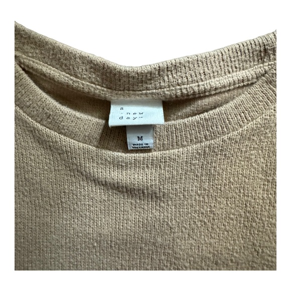 A New Day Sweater Size Medium - Picture 3 of 5